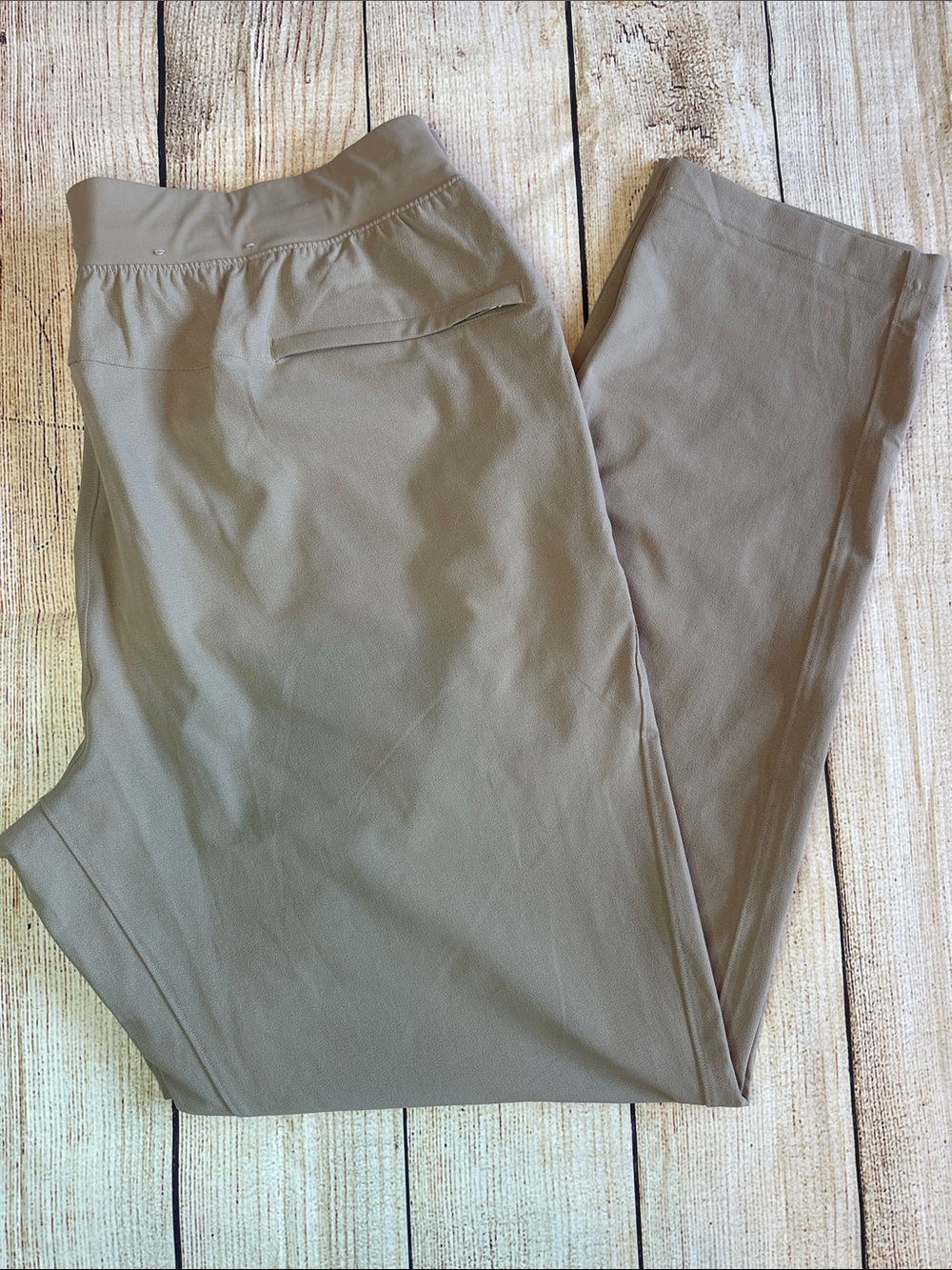 Lululemon Men’s Technical Stretch Pants Tan Khaki Drawstring Size L